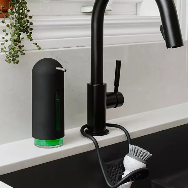 Umbra Penguin Soap Pump - Black