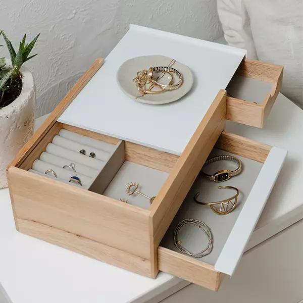 Umbra "Stowit" Jewelry Box - White & Natural