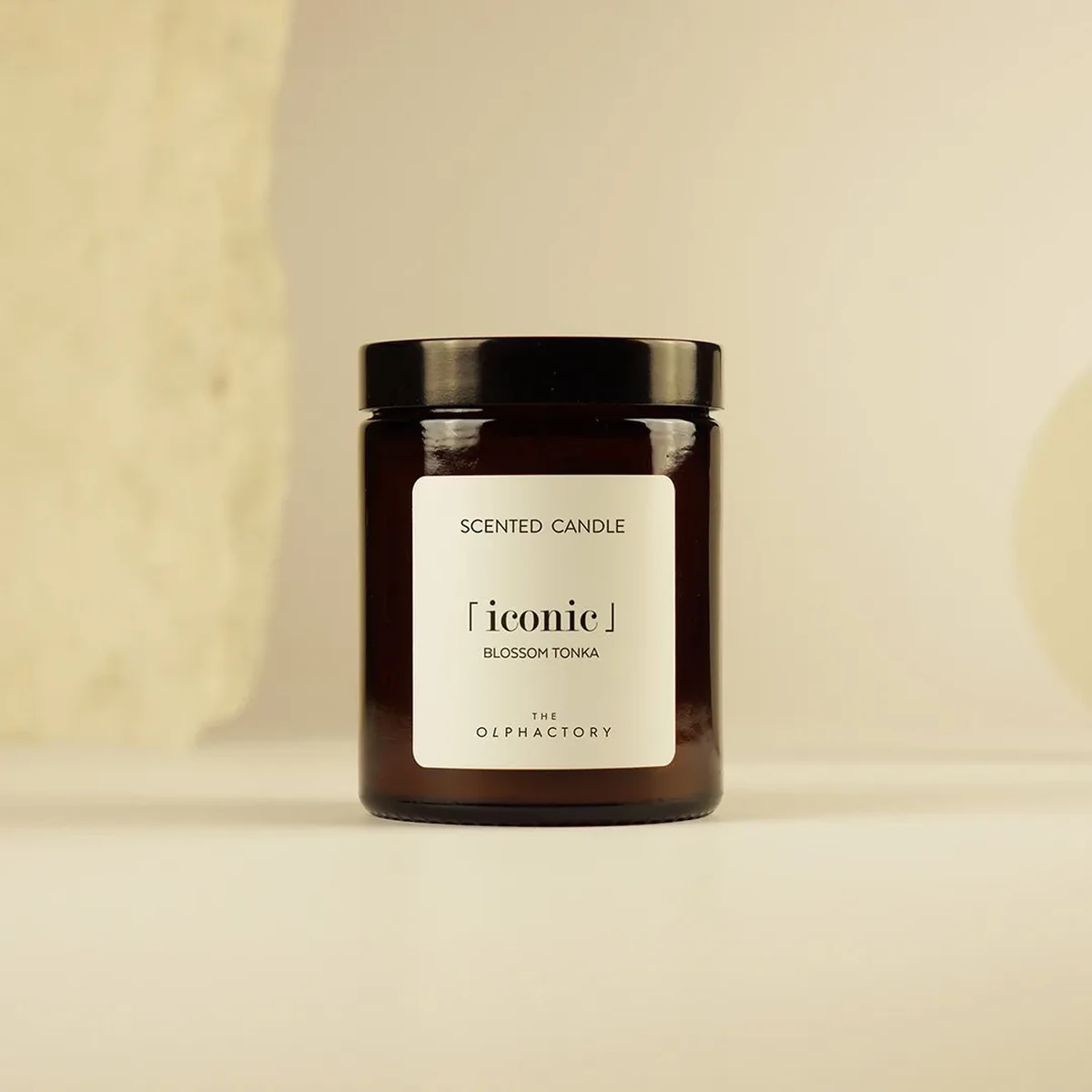 Ambientair Scented Candle TO Black - 40 Hours - 200 Gm - Blossom Tonka