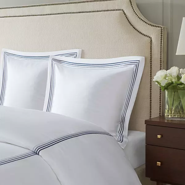 Nova Home Cruise Euro Sham Set - 100% Cotton, 600 Thread Count - 2 Pcs - White & Navy