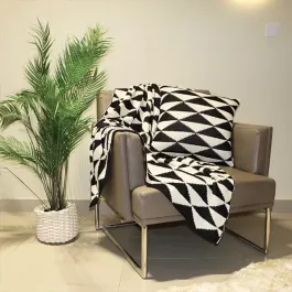 Nova Home Moel Hand Knitted Throw - 100% Cotton - 130x160 cm - Black & Natural product thumbnail 2