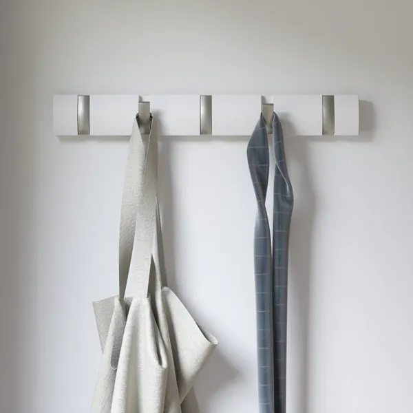 Umbra Flip 5 Hooks Wall Rail - White product thumbnail 3