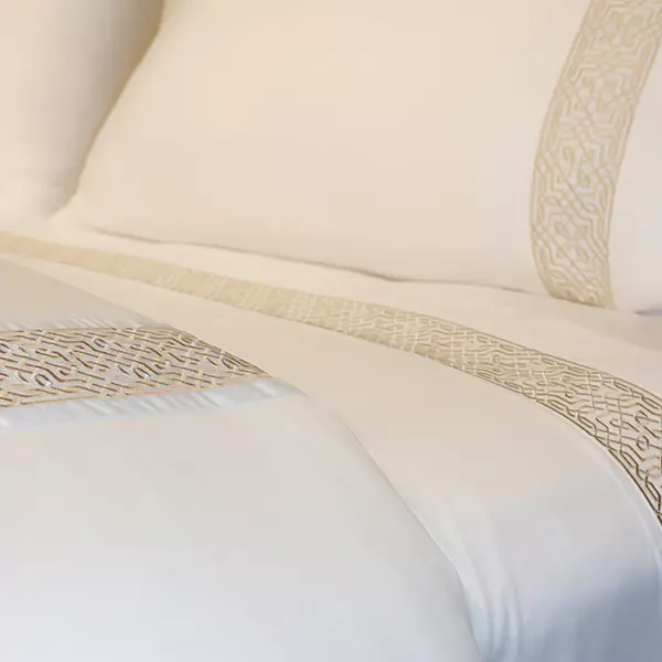 Nova Home Lounge Embroidery Duvet Cover Set - 100% Cotton, 400 Thread - King & Super King - 7 Pcs - White & Gold product thumbnail 10