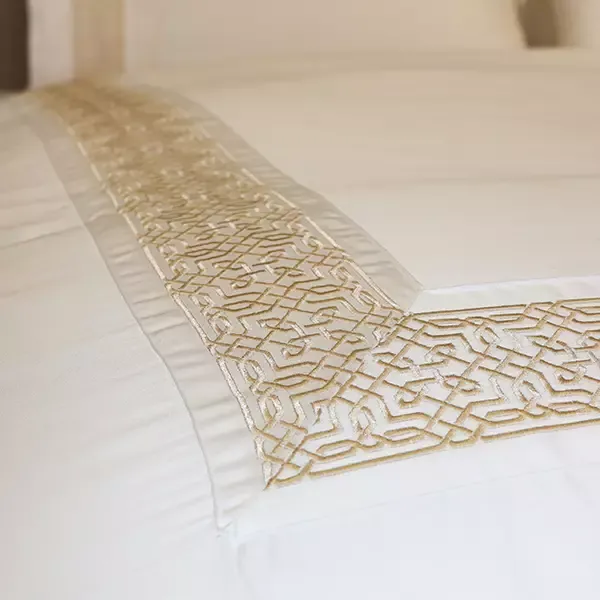 Nova Home Lounge Embroidery Duvet Cover Set - 100% Cotton, 400 Thread - King & Super King - 7 Pcs - White & Gold product thumbnail 7