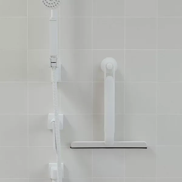 Umbra Flex Squeegee - White product thumbnail 4