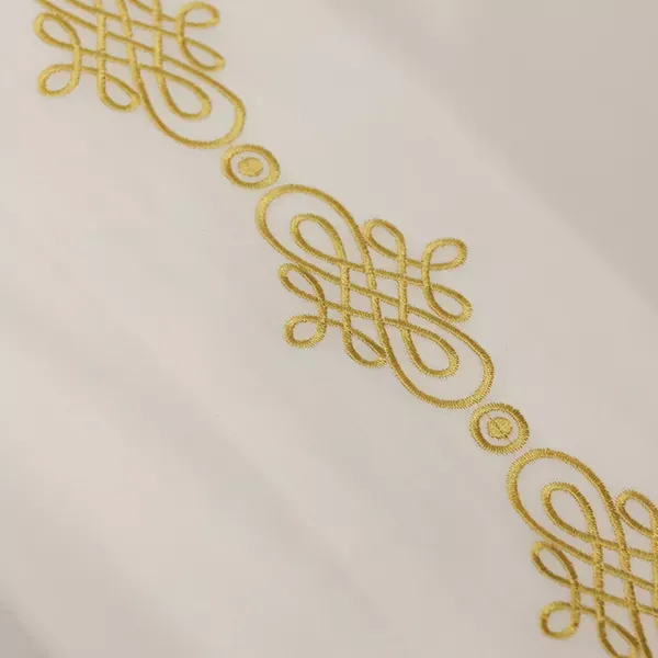 Nova Home RUBY Embroidery Duvet Cover Set - 100% Cotton, 400 Thread - King & Super King - 7 Pcs - White & Gold product thumbnail 3
