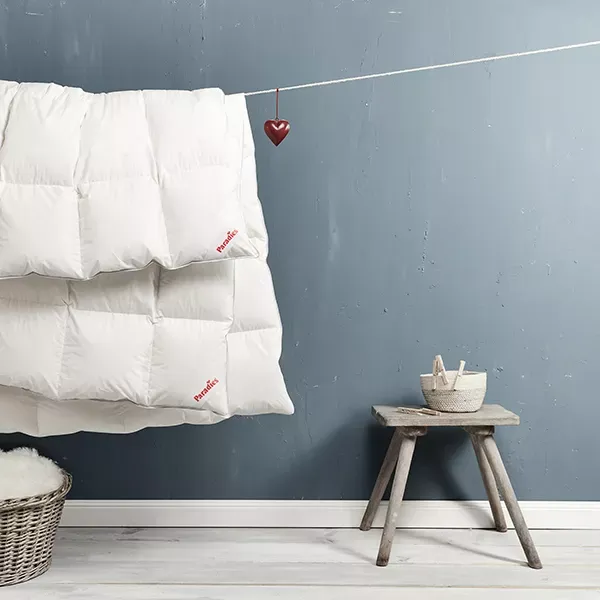Paradies "Galma" Goose Down Comforter - 100% Down Filling & 100% Cotton Cover - White (Made in Germany) product thumbnail 2