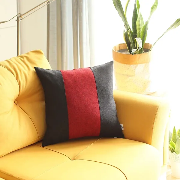 Nova Home Boho Chic Jacquard Cushion Cover - 45x45 cm - Black & Red product thumbnail 3