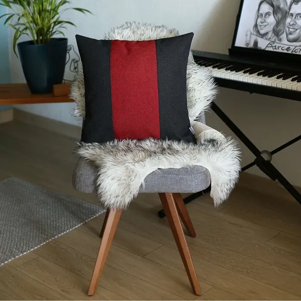 Nova Home Boho Chic Jacquard Cushion Cover - 45x45 cm - Black & Red product thumbnail 4