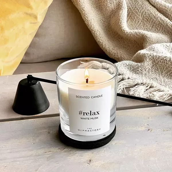Ambientair "To Black" Scented Candle - 40 Hours - 200 g - Relax White Musk product thumbnail 2