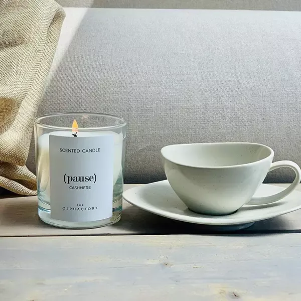 Ambientair "To Black" Scented Candle - 40 Hours - 200 g - Pause Cashmere product thumbnail 2