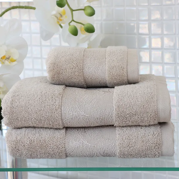 Nova Home Utopia Towel with Silver Details - 100% Cotton - 50x90 Cm - Beige & Silver product thumbnail 2