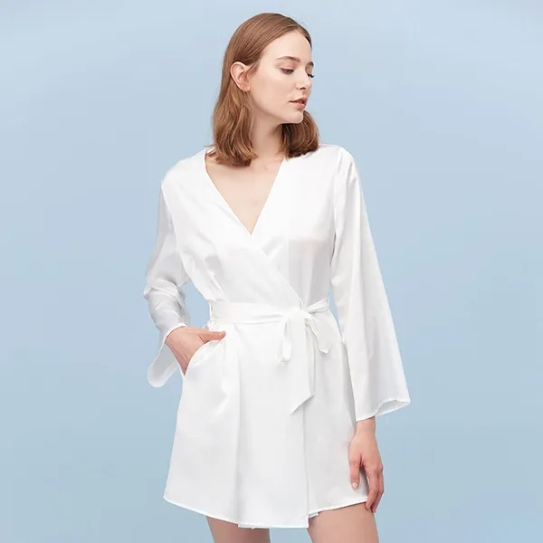 Lilysilk Plain Robe - Ivory product thumbnail 9