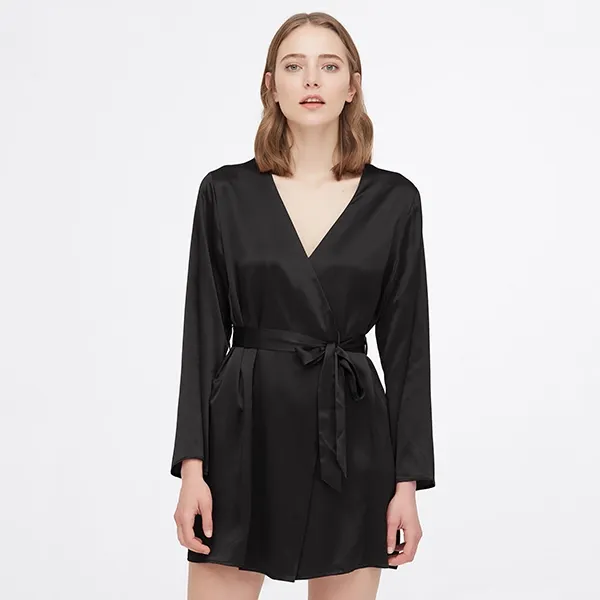 Lilysilk Plain Robe - Large - Black product thumbnail 4