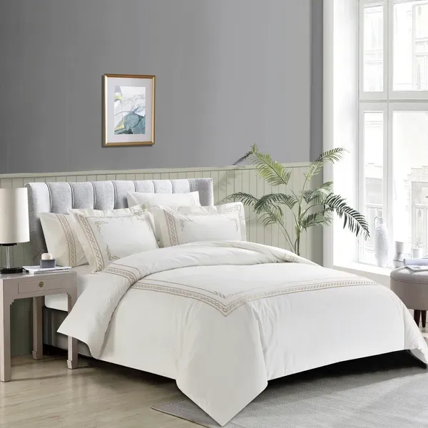 Nova Chain Embroidery Duvet Cover Set - 100% Cotton, 200 Thread - 6 Pcs - King & Super King - White & Gold product thumbnail 4