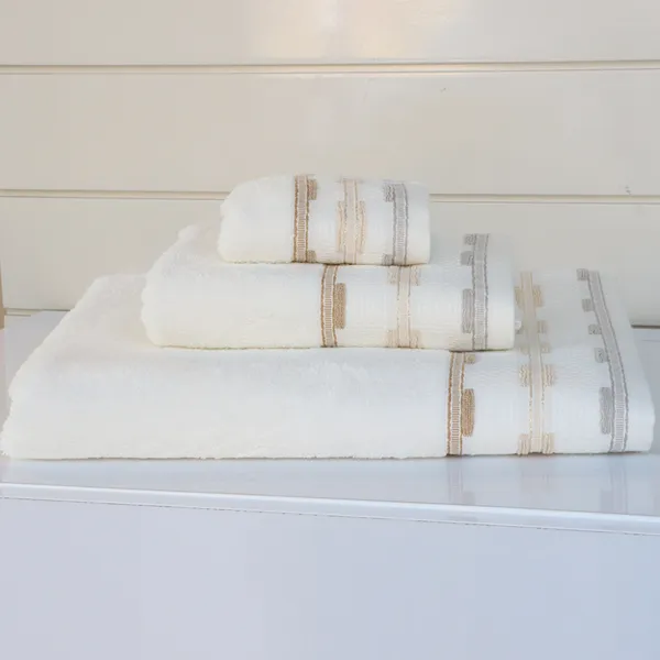 Nova Home Luster Jacquard Embroidered Towel with Silver Details - 100% Cotton - Cream (Available In Sizes) product thumbnail 2