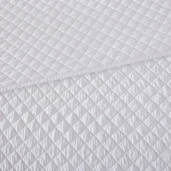 Nova Home Vivid Jaquard Bed Spread Set - 3Pcs - King & Super King - White product thumbnail 3