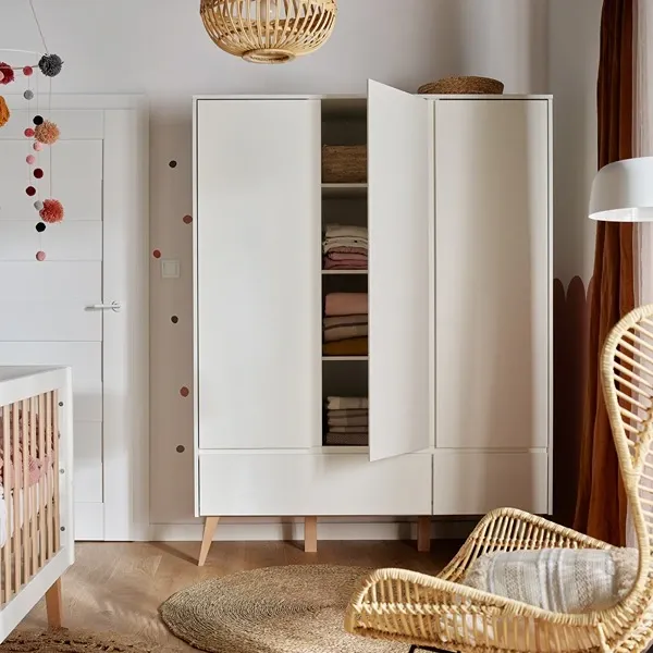 Pinio Swing 3-Door Baby Room Wardrobe - White product thumbnail 4