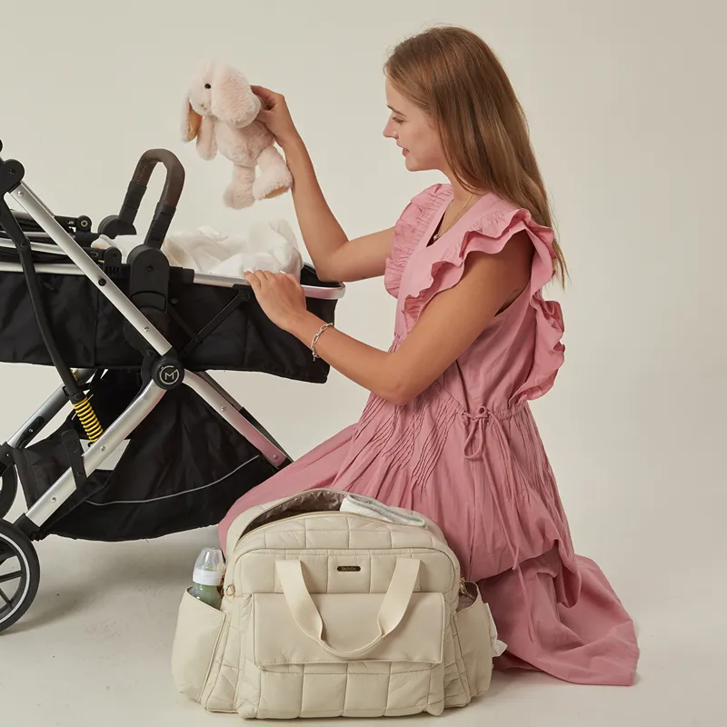 Pelicare Breath Tote Weekend Diaper Bag - Ivory product thumbnail 15