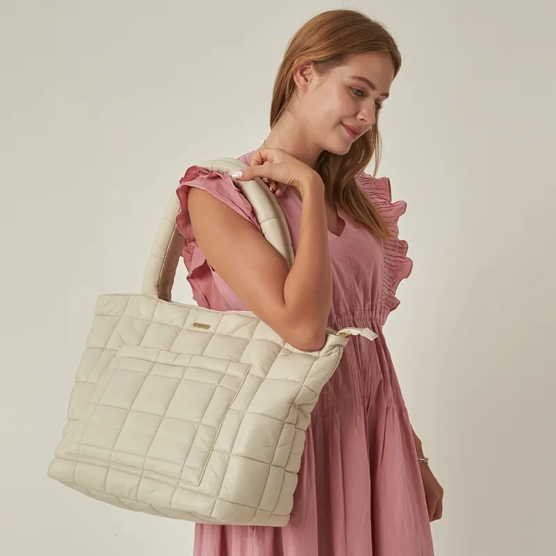 Pelicare Breath Large Tote Diaper Bag - Ivory product thumbnail 13