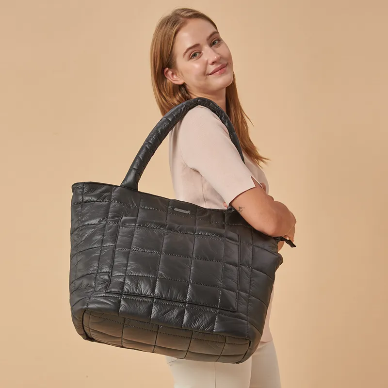 Pelicare Breath Large Tote Diaper Bag - Black product thumbnail 11