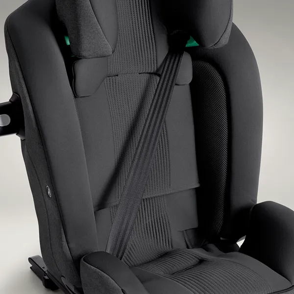Joie i-Plenti™ Car Seat – Ebony | 15 Months to 12 Years product thumbnail 4