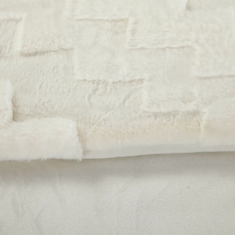 Nova Home Alibina Winter 3D Jacquard Rabbit Fur Comforter Set - White (Available In Sizes) product thumbnail 5