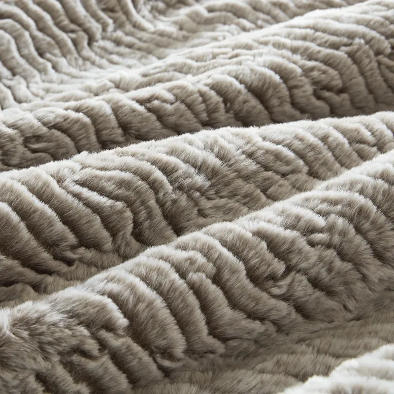 Nova Home Sculpted Winter Jacquard SherpaTextured Comforter Set with Mink Backing - Grey (Available In Sizes) product thumbnail 3