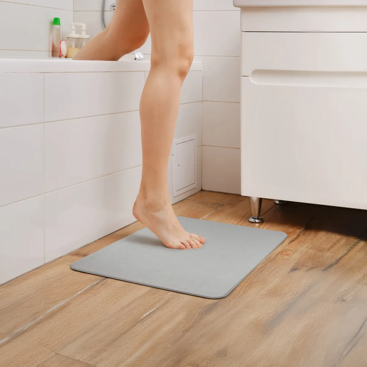 Weva Plain Diatomite Stone Bath Mat - 39x60 cm - Light Grey product thumbnail 4