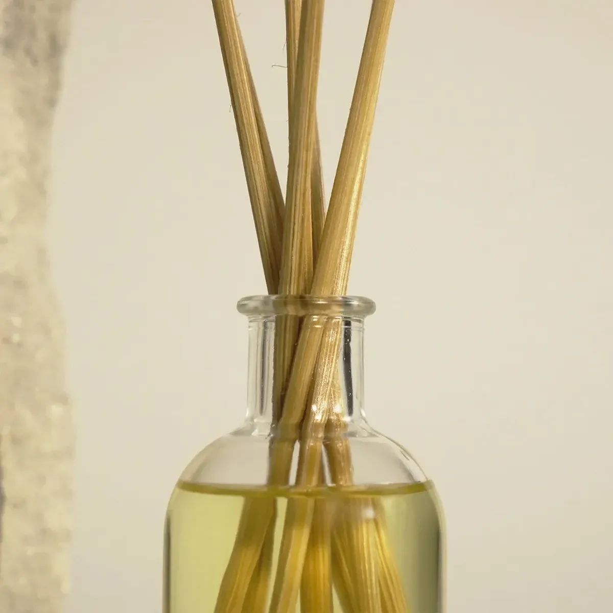 Ambientair Reed Diffuser TO Black - Blossom Tonka product thumbnail 3