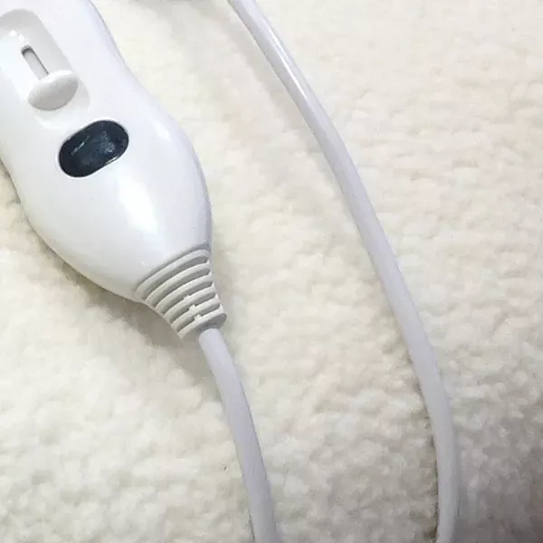 Trust Sherpa Electric Blanket Oversheet With Controller - Queen - White (With Warranty) product thumbnail 4