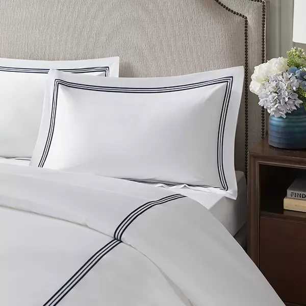 Nova Home Venice Duvet Cover Set - 100% Cotton, 600 Thread Count - Queen - White & Navy product thumbnail 2