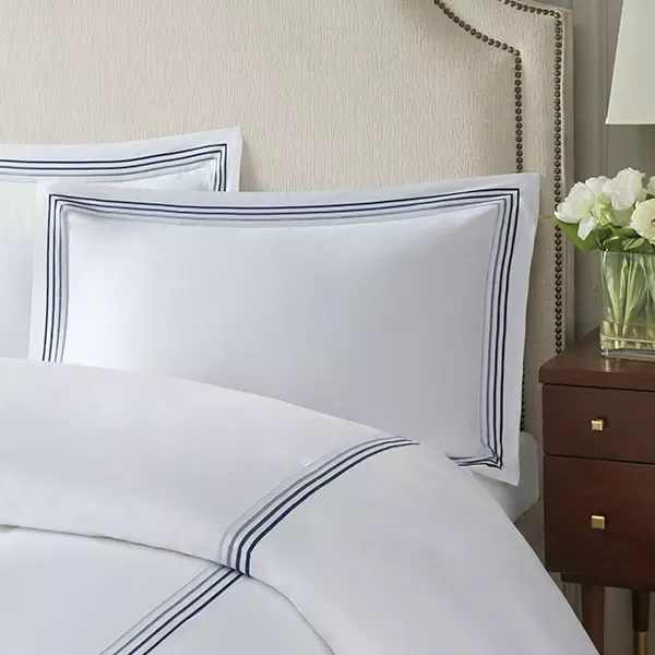Nova Home Cruise Duvet Cover Set - 100% Cotton, 600 Thread Count - White & Navy (Available in Sizes) product thumbnail 2
