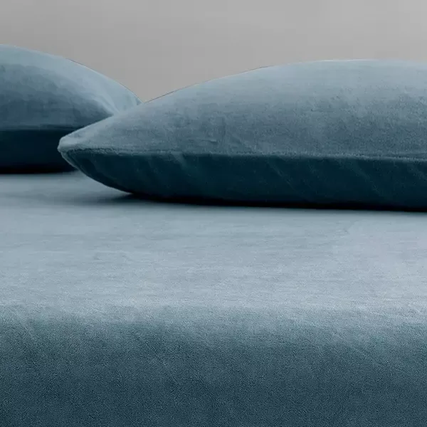 Nova Home WarmFit Winter Microfleece Fitted Sheet Set - Queen - 3 Pcs - Blue (Available in Sizes) product thumbnail 3