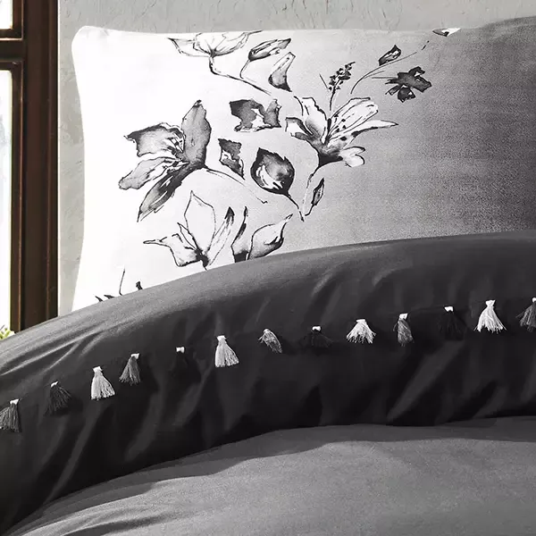 Nova Home Daren Duvet Cover Set With Tassels - 100% Cotton - Queen - 4 Pcs - Black product thumbnail 6