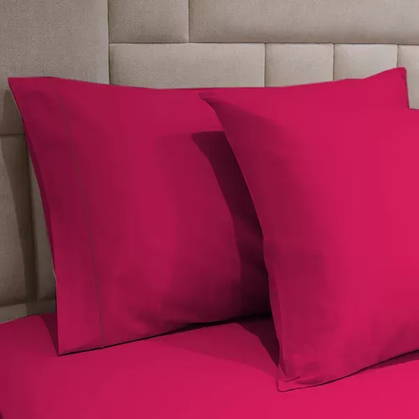 Fieldcrest Plain Fitted Sheet Set - 100% Cotton - 220 Thread Count - Fushia (Available in sizes) product thumbnail 4