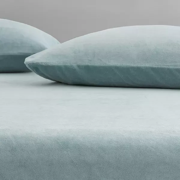 Nova Home WarmFit Winter Microfleece Fitted Sheet Set - King & Super King - 3 Pcs - Jade (Available in Sizes) product thumbnail 3