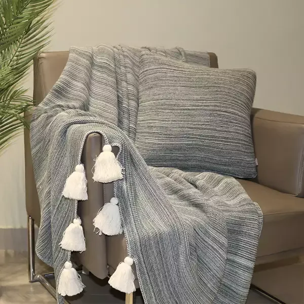 Nova Home Marled Hand Knitted Cushion Cover - 100% Cotton - 45x45 cm - Green & Natural product thumbnail 3