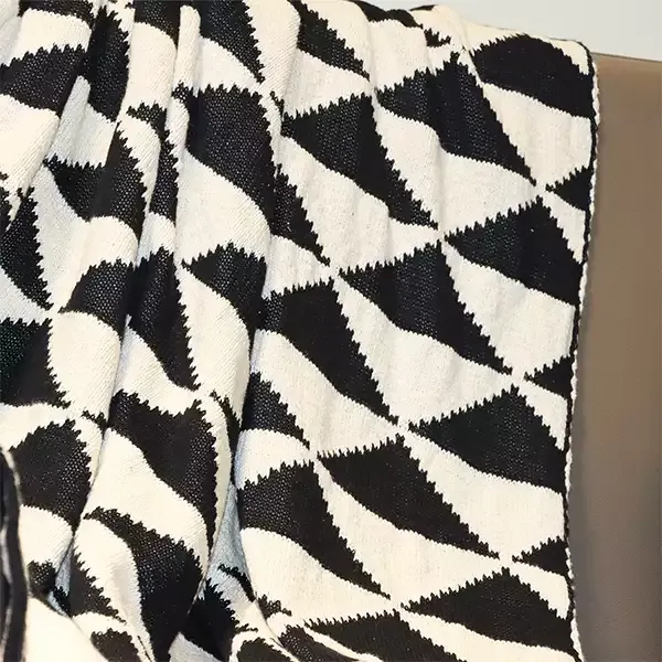 Nova Home Moel Hand Knitted Throw - 100% Cotton - 130x160 cm - Black & Natural product thumbnail 3