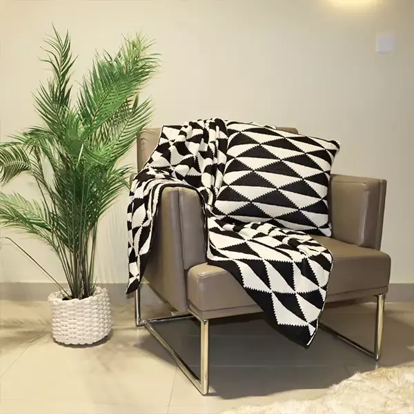 Nova Home Moel Hand Knitted Throw - 100% Cotton - 130x160 cm - Black & Natural product thumbnail 4