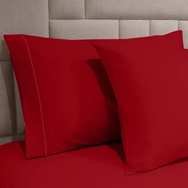 Fieldcrest Plain Fitted Sheet Set - 100% Cotton - 220 Thread Count - Red (Available in sizes) product thumbnail 4