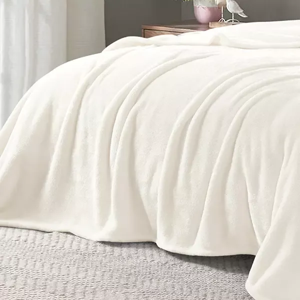 Nova Home Silky Blanket - White (Available in Sizes) product thumbnail 3