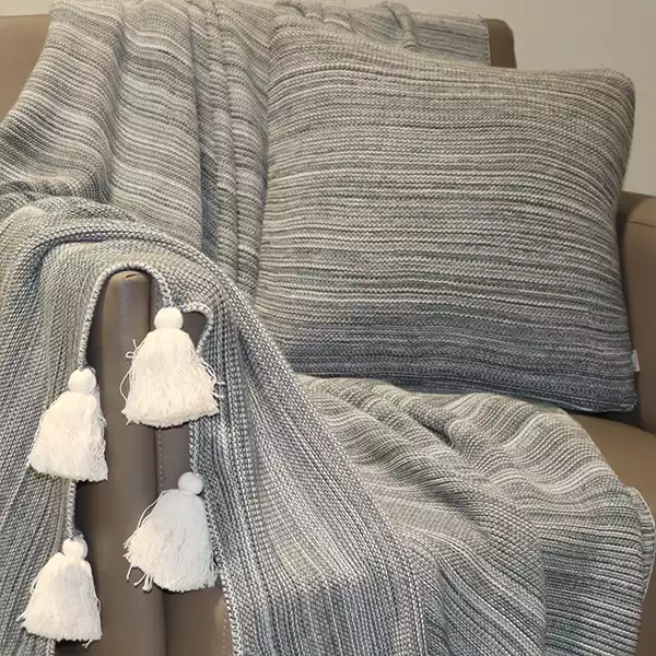 Nova Home Marled Hand Knitted Cushion Cover - 100% Cotton - 45x45 cm - Green & Natural