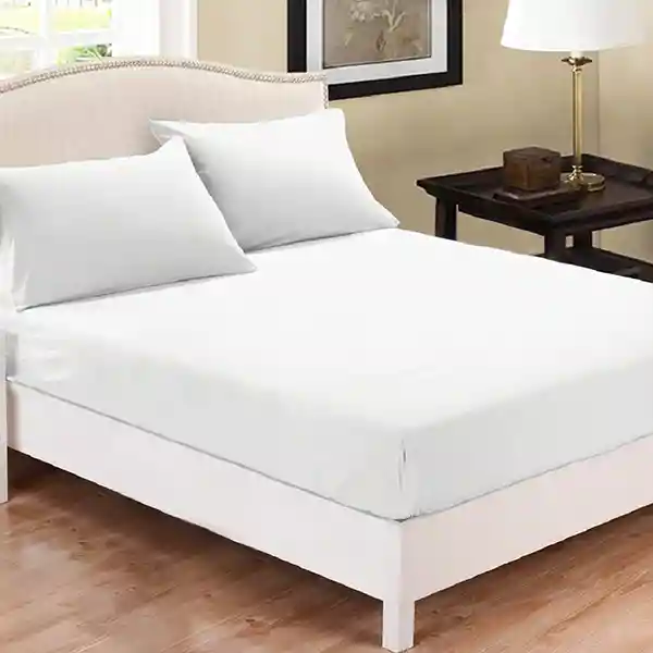 Fieldcrest Plain Fitted Sheet Set - 100% Cotton - 220 Thread Count - Queen - 3 Pcs - White